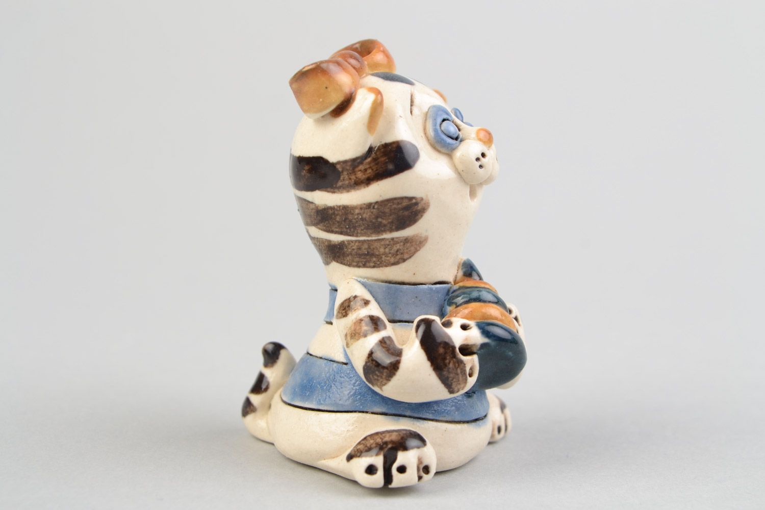 Handmade funny ceramic figurine of kitten with top painted with glaze table decor photo 4