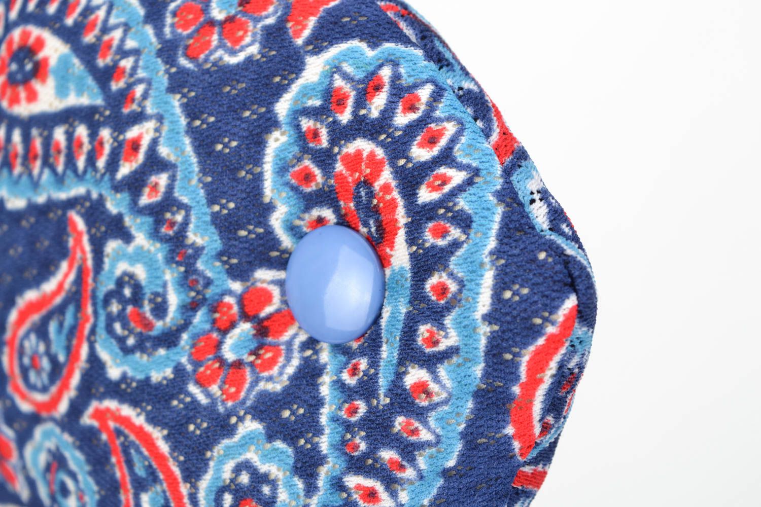 Coussin jouet Poisson bleu en tissus original à motif oriental décor fait main photo 4