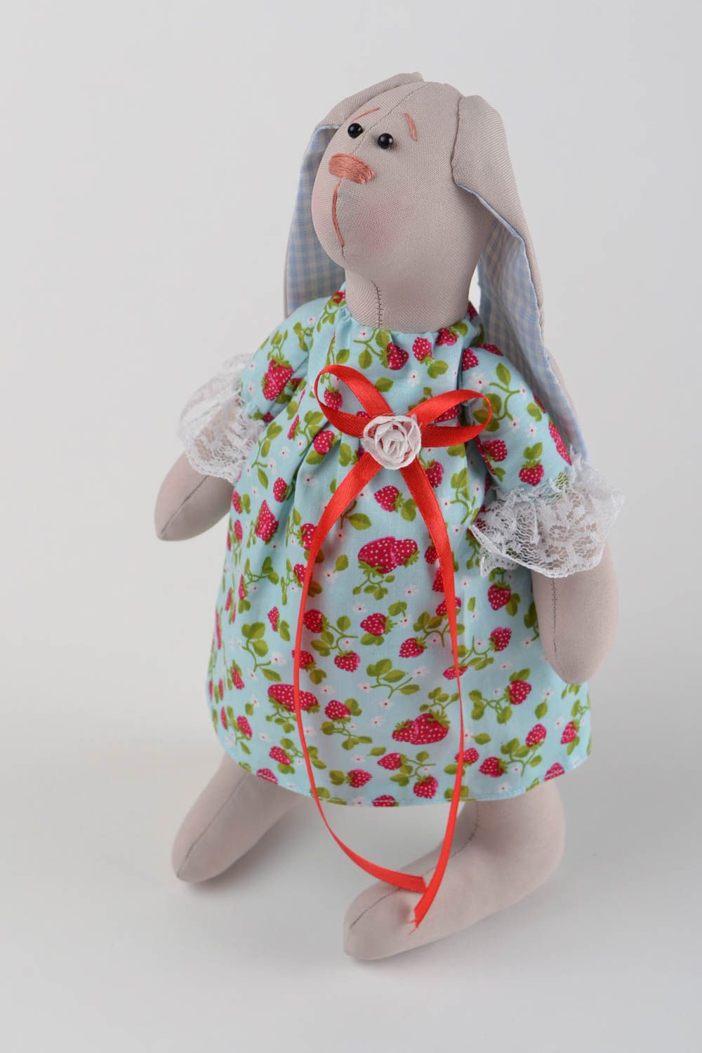 Мягкий зайчик в платьице хенд мейд интерьерная игрушка для декора подарок фото 3