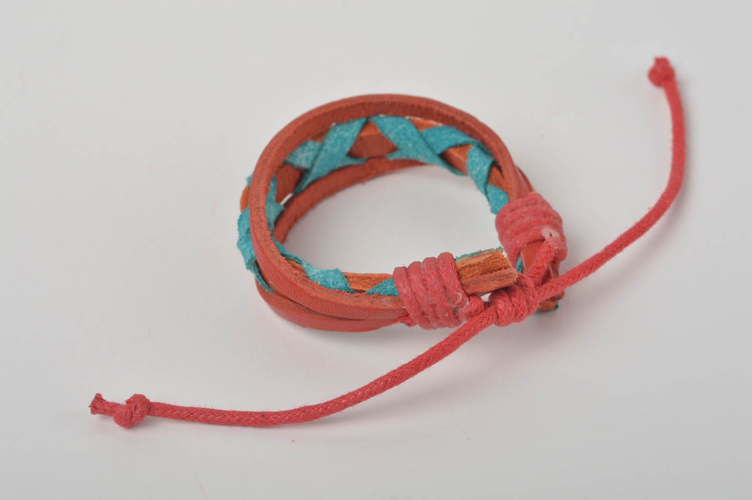 Bracelet tendance Bijou fait main cordons de daim et de cuir Cadeau pour femme photo 5