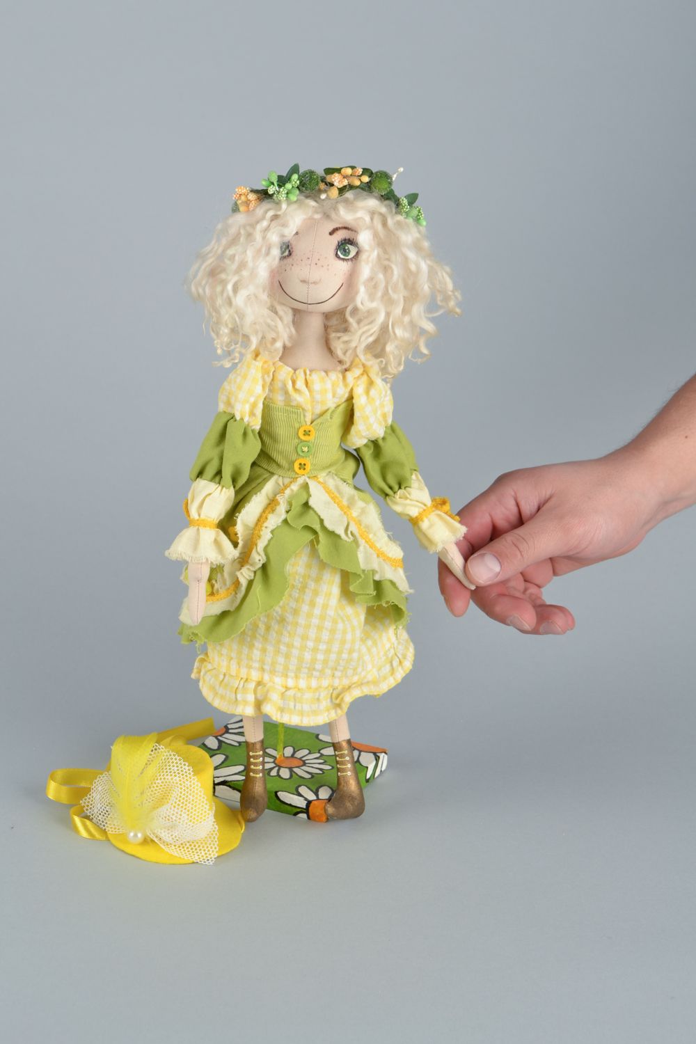 Handgemachte Puppe aus Stoff  foto 2