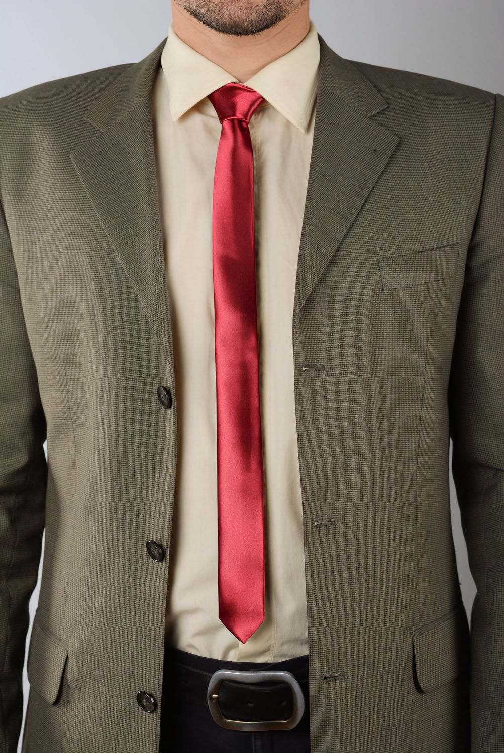 Cravate rouge en satin faite main photo 1