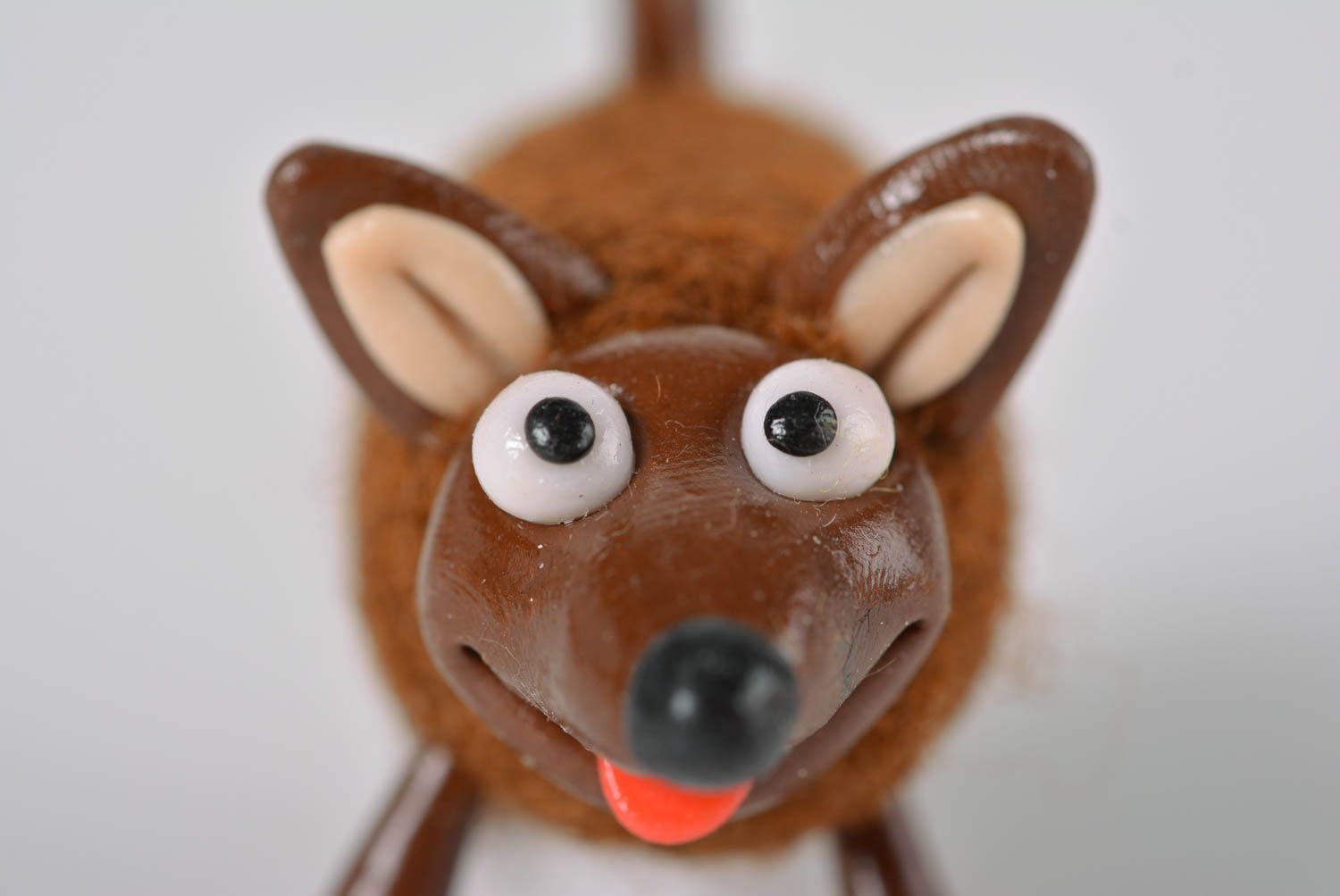 kleines Spielzeug handmade gefilzte Figur Spielzeug Hund originelle Geschenke foto 2