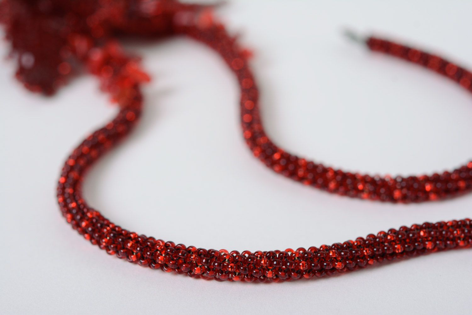 Dark red handmade necklace in the shape of flower woven of beads for women photo 4