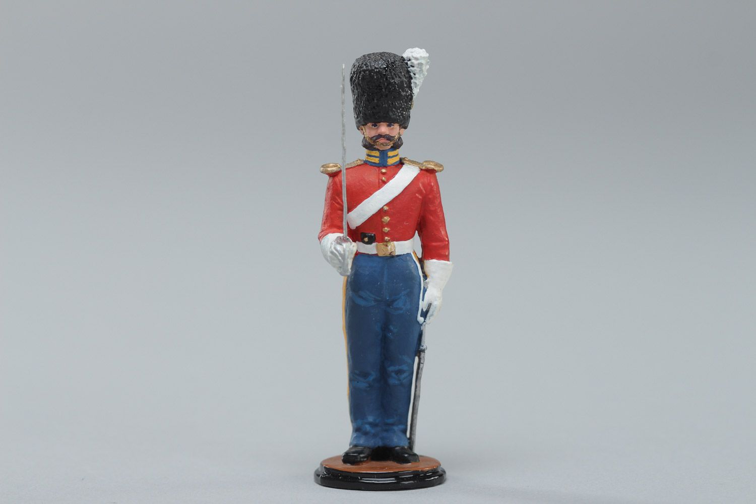 Handmade painted miniature tin figurine of soldier of Royal Scots Greys regiment photo 2