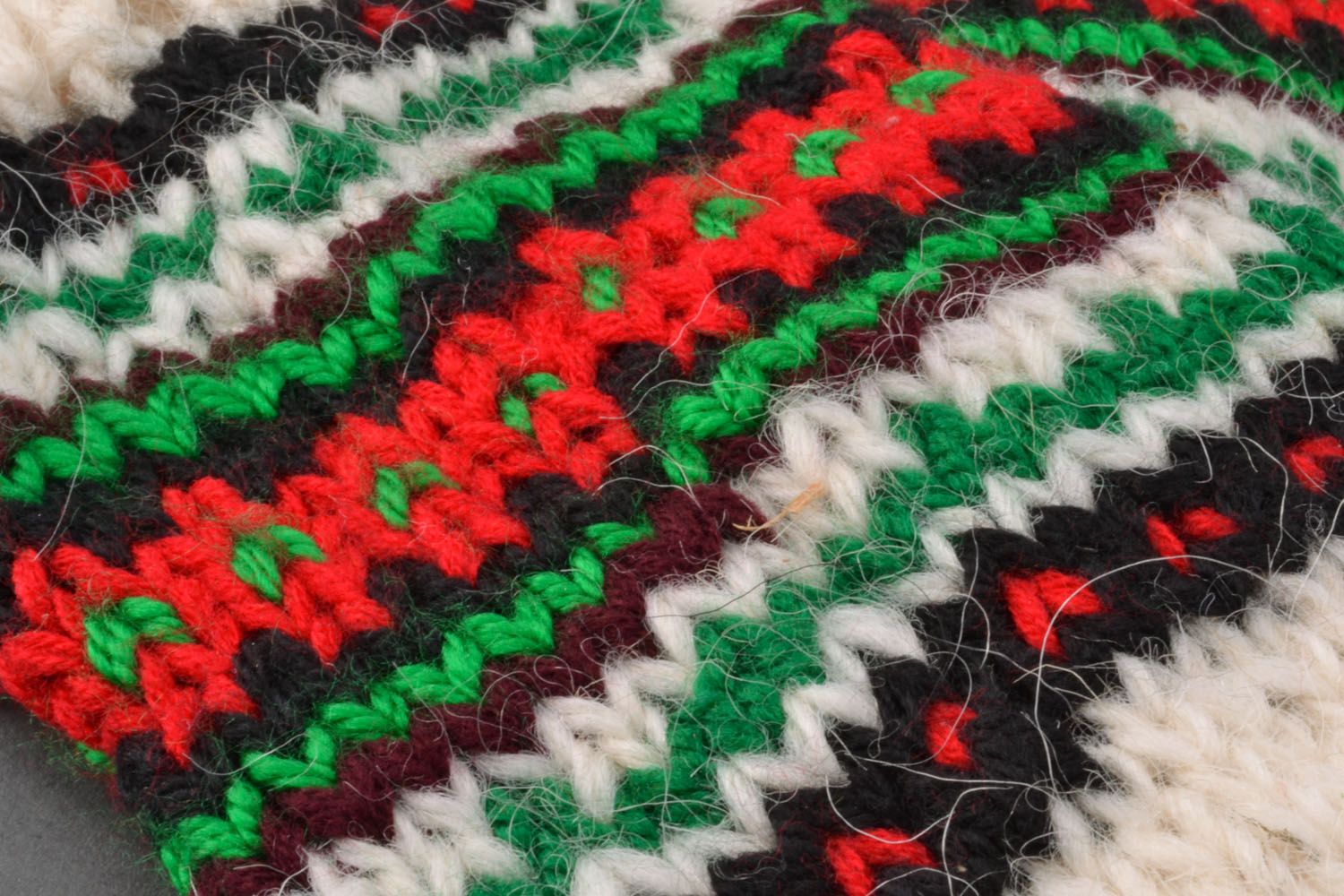 Chaussettes tricotées en laine blanches rayées  photo 3
