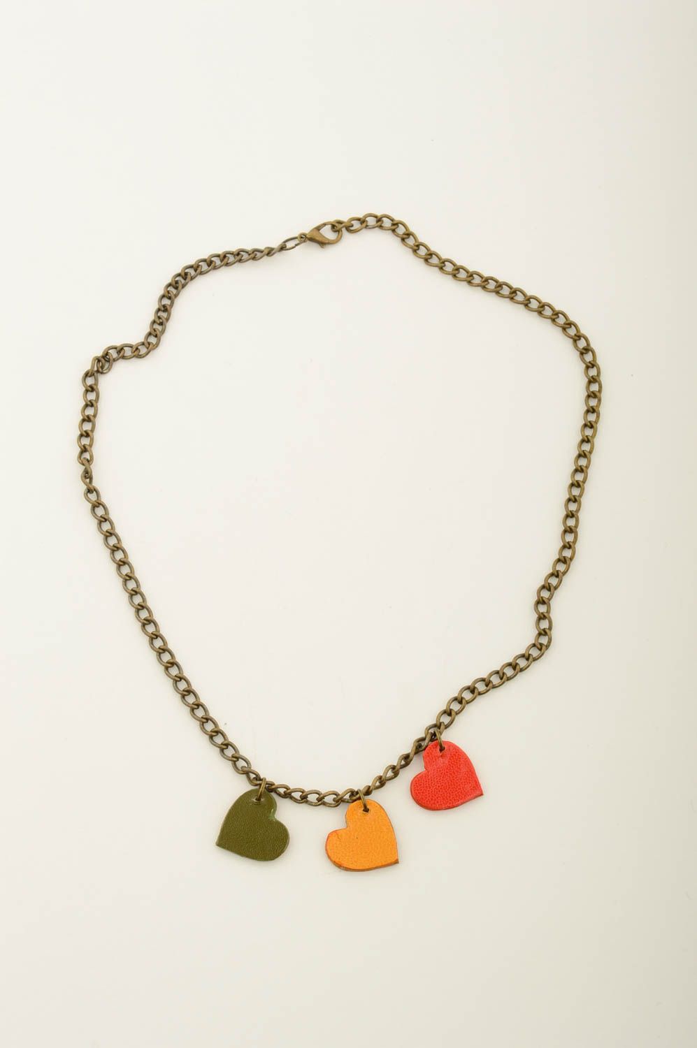 Collier cuir chaîne Bijou fait main coeurs de couleurs différentes Cadeau femme photo 3