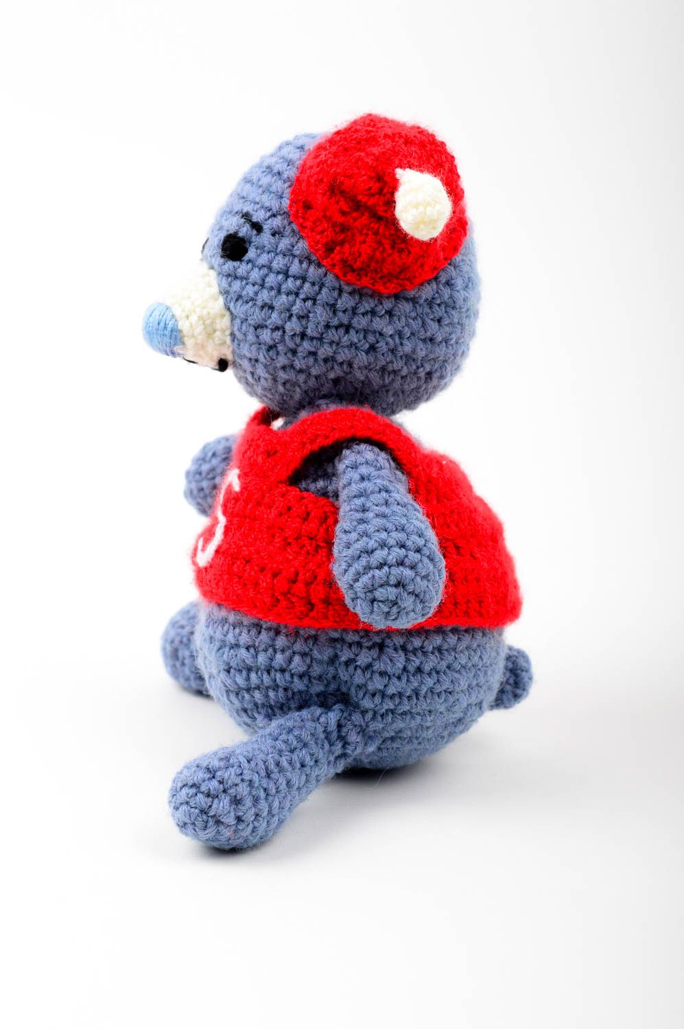 Jouet ours Peluche faite main tricotée au crochet bleu rouge Cadeau enfant photo 3