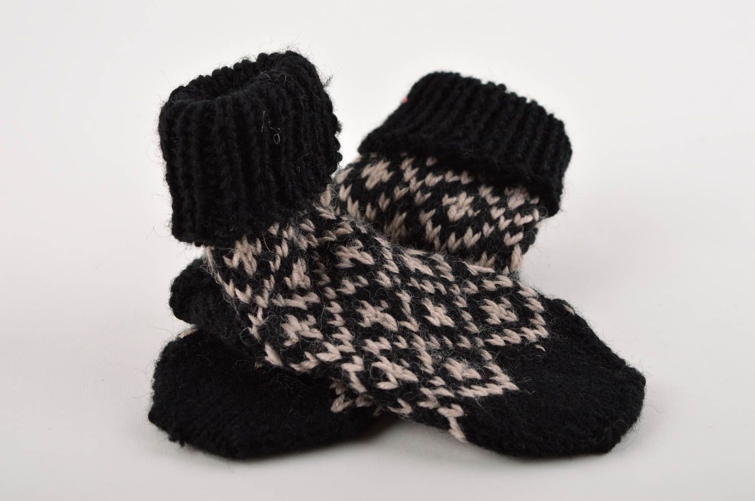 Носки ручной работы шерстяные носки теплые детские носки черно-белые с узорами фото 4