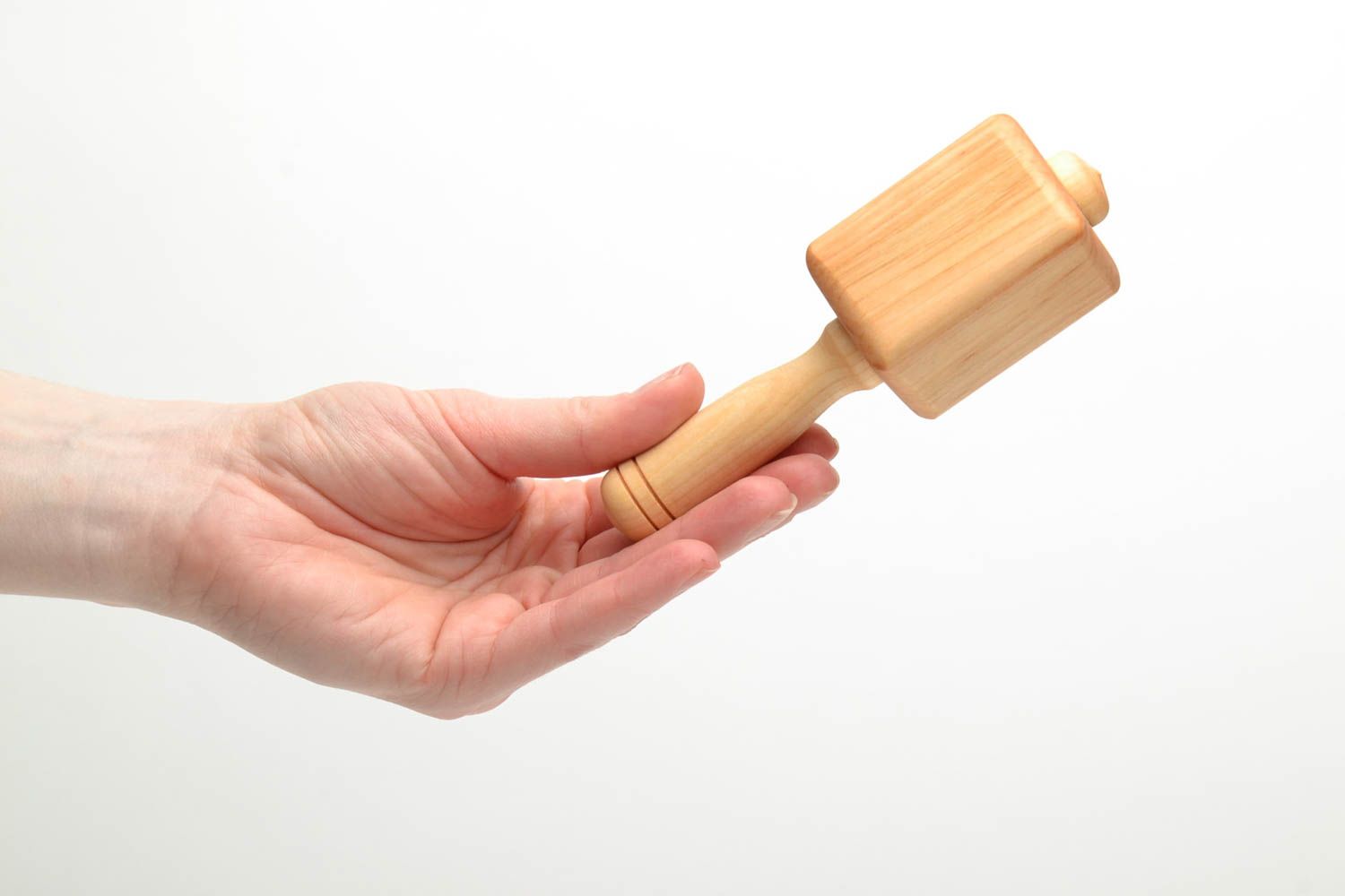 Hochet jouet en bois fait main photo 5