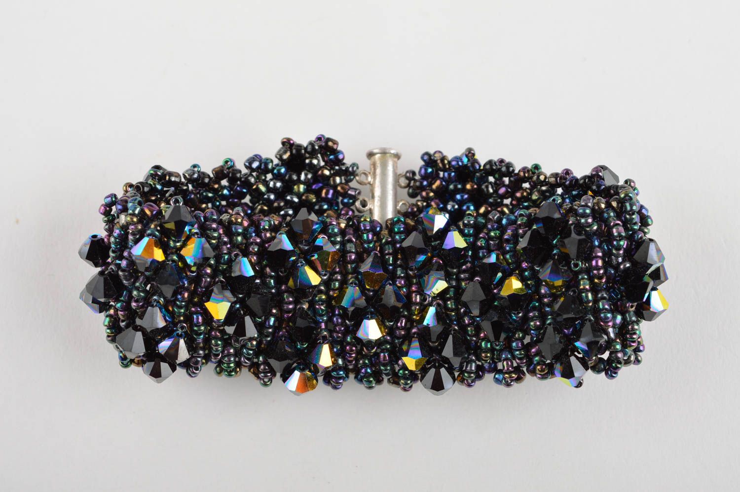 Handmade black seed beads adjustable wrist bracelet for women photo 2