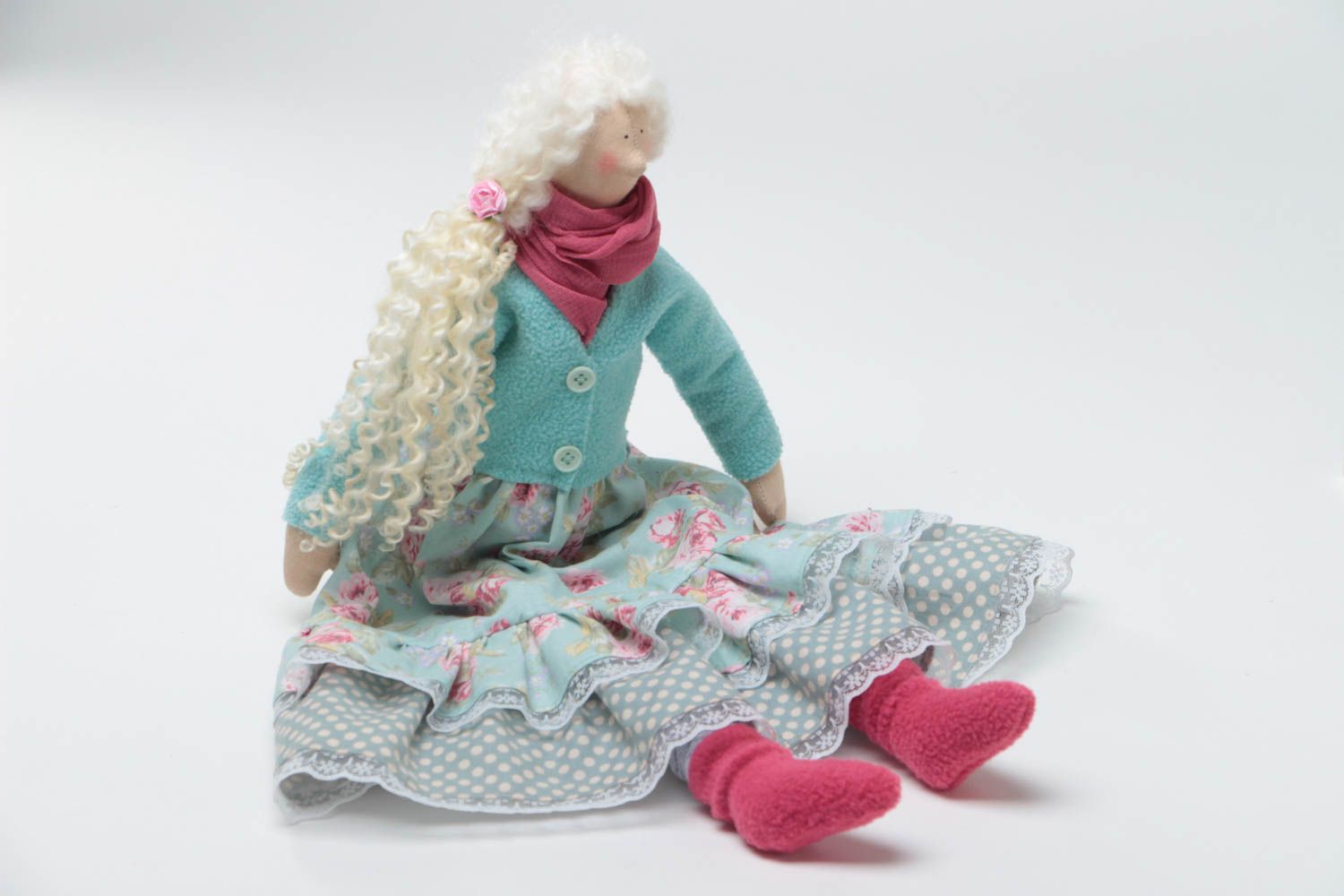 Игрушка кукла из ткани в голубом платье с белыми волосами красивая ручной работы фото 2