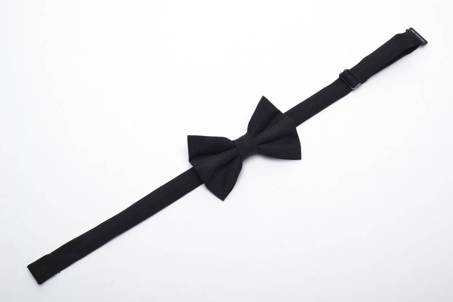 Black bow tie photo 3