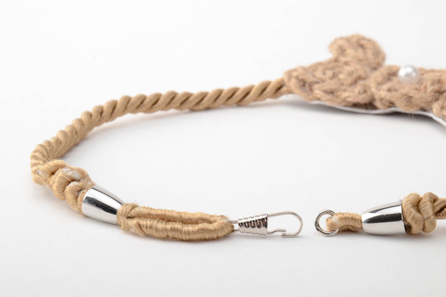 Joli collier beige en fils de lin fait main original avec perles fantaisie photo 4