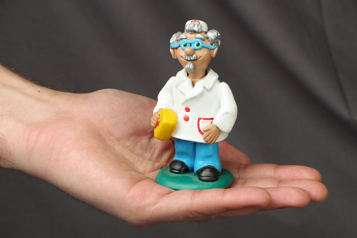 Ceramic figurine Doctor photo 4