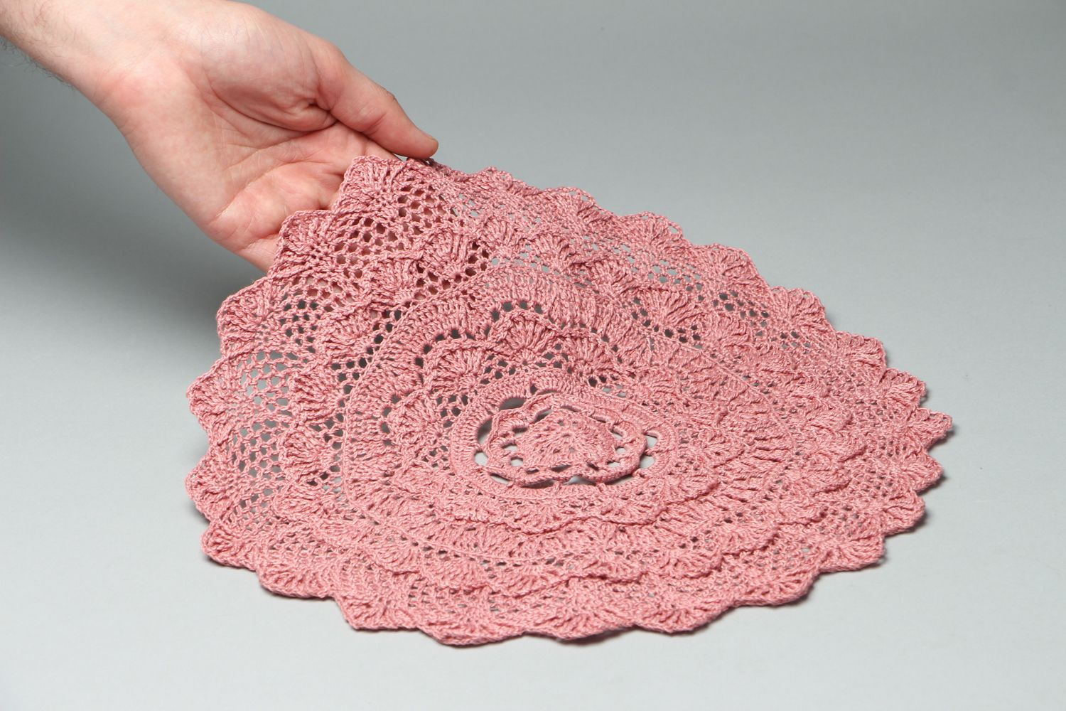Decorative crochet table napkin photo 4