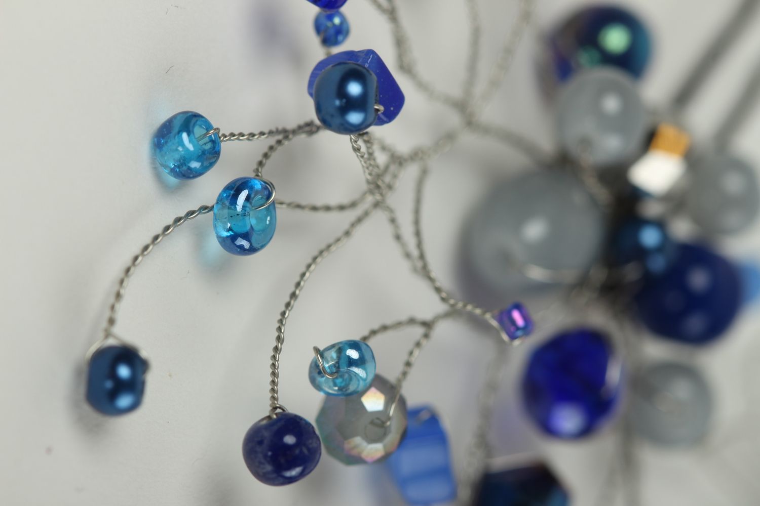 Handmade Haarnadel mit Perlen in Blau Designer Schmuck Accessoire für Haare foto 3