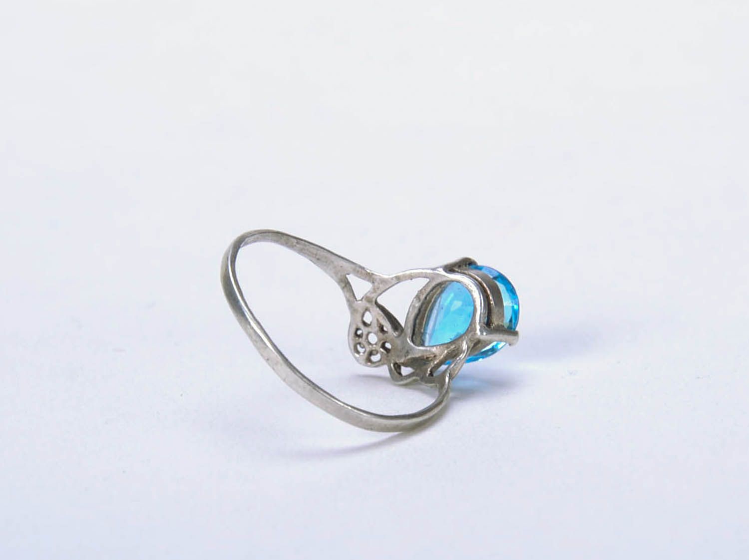Женское серебряное кольцо фото 2