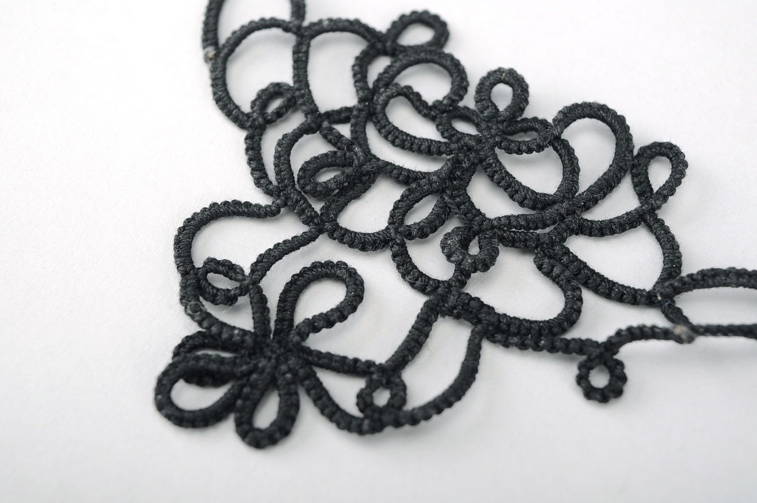 Black Knitted Necklace photo 4