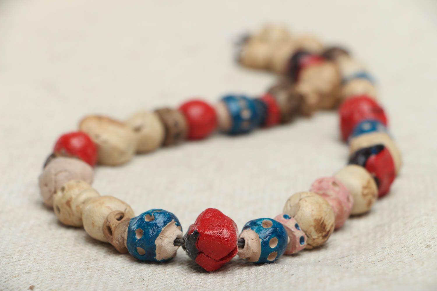 Colorful ceramic bead necklace photo 2