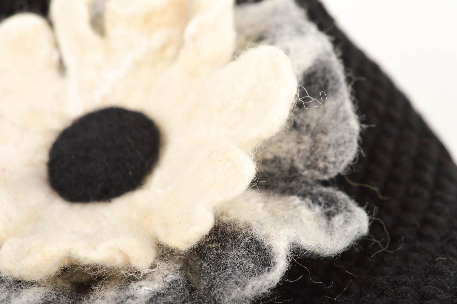 Chapeau chaud Bonnet tricot fait main Vêtement femme hiver noir laine naturelle photo 4