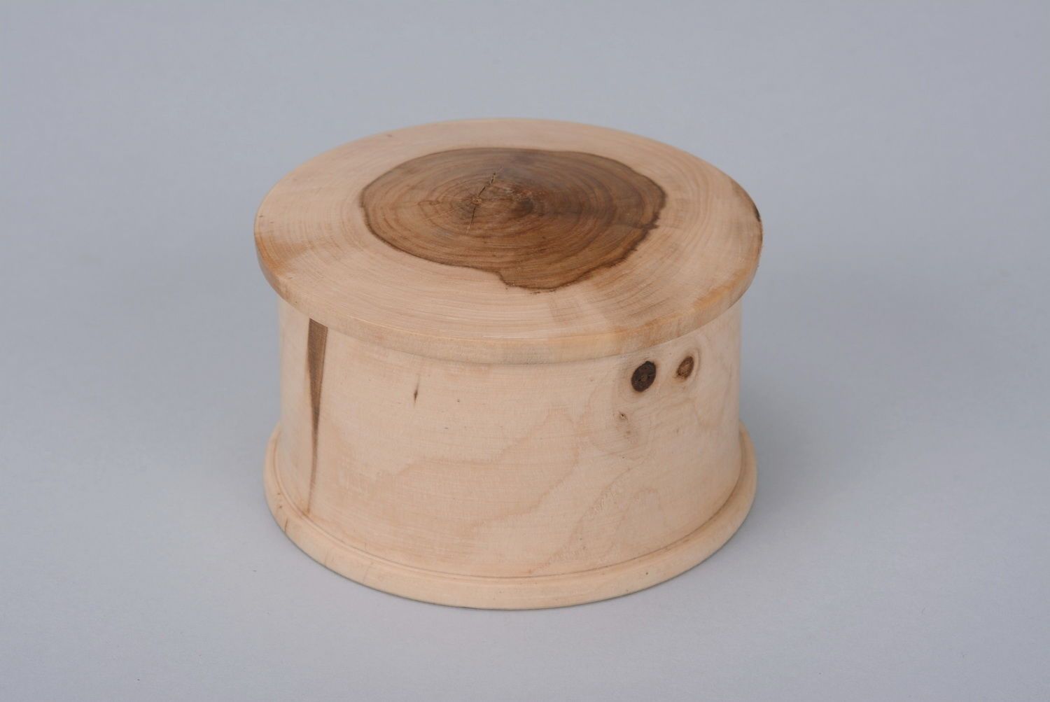 Wooden cup for salt and species photo 1
