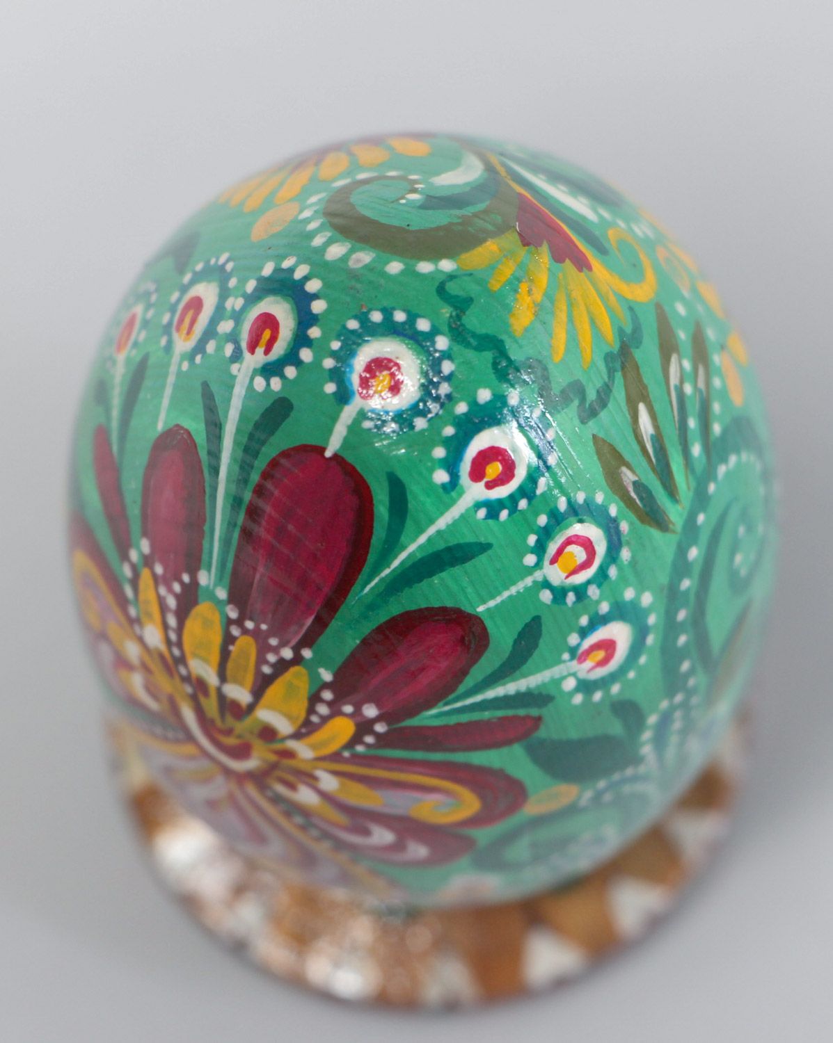 Huevo de Pascua de madera barnizado pintado artesanal Protectora de familia foto 4