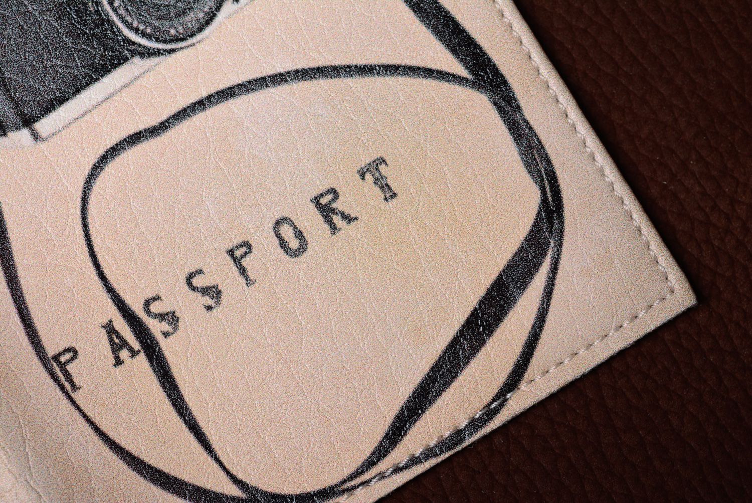 Étui pour passeport en cuir avec imprimé appareil photo fait main original photo 4