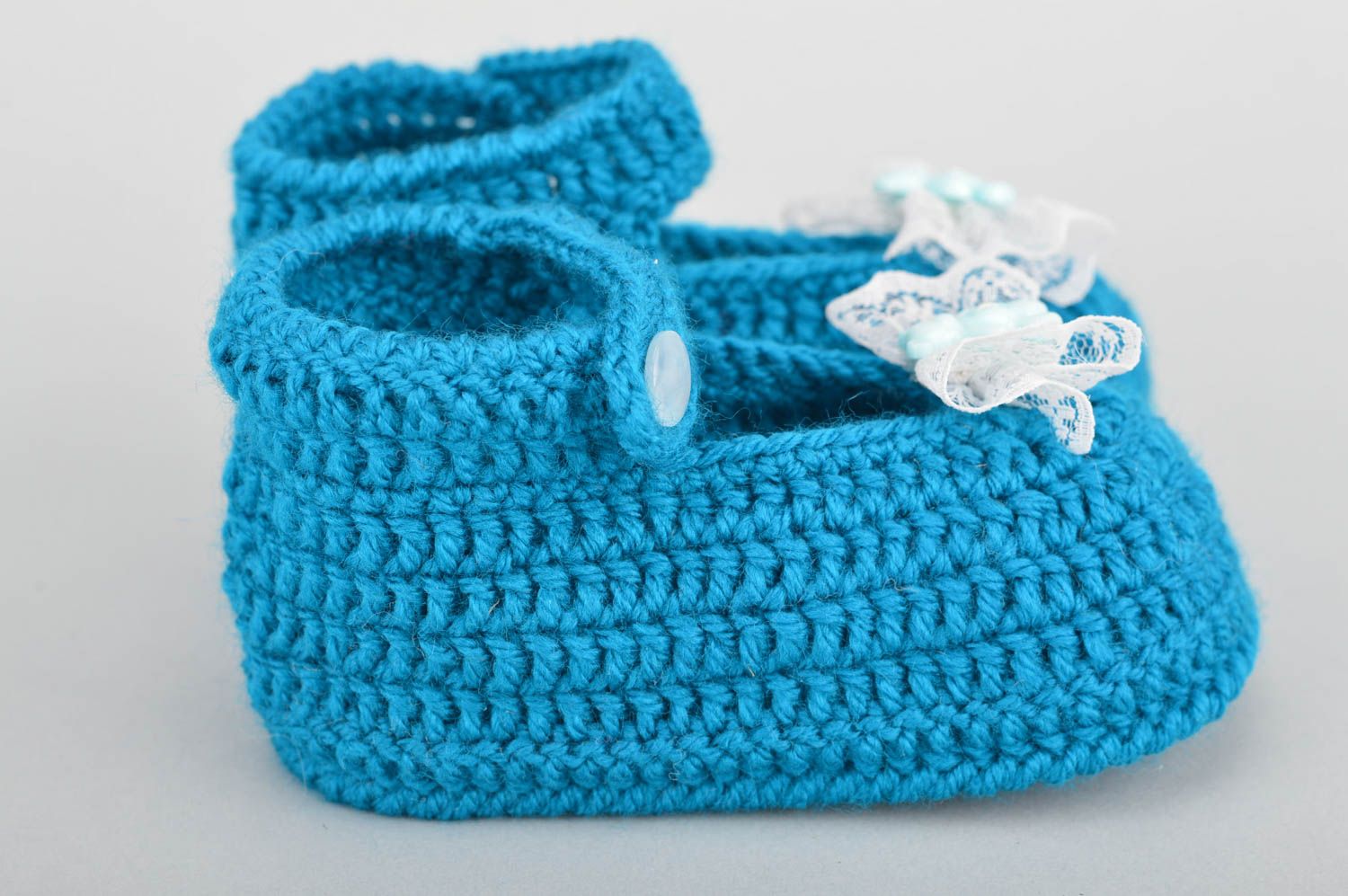 Handmade designer baby shoes crocheted of blue woolen and cotton threads  photo 5