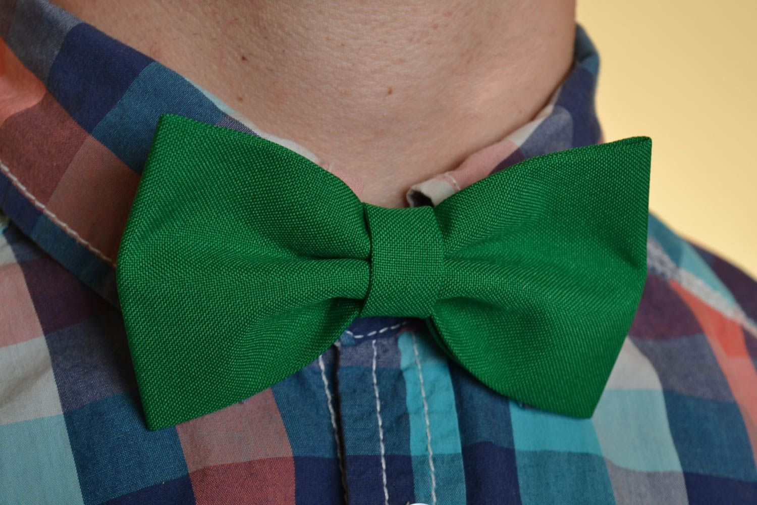 Corbata de moño verde hecha a mano regalo original accesorio para hombre foto 1
