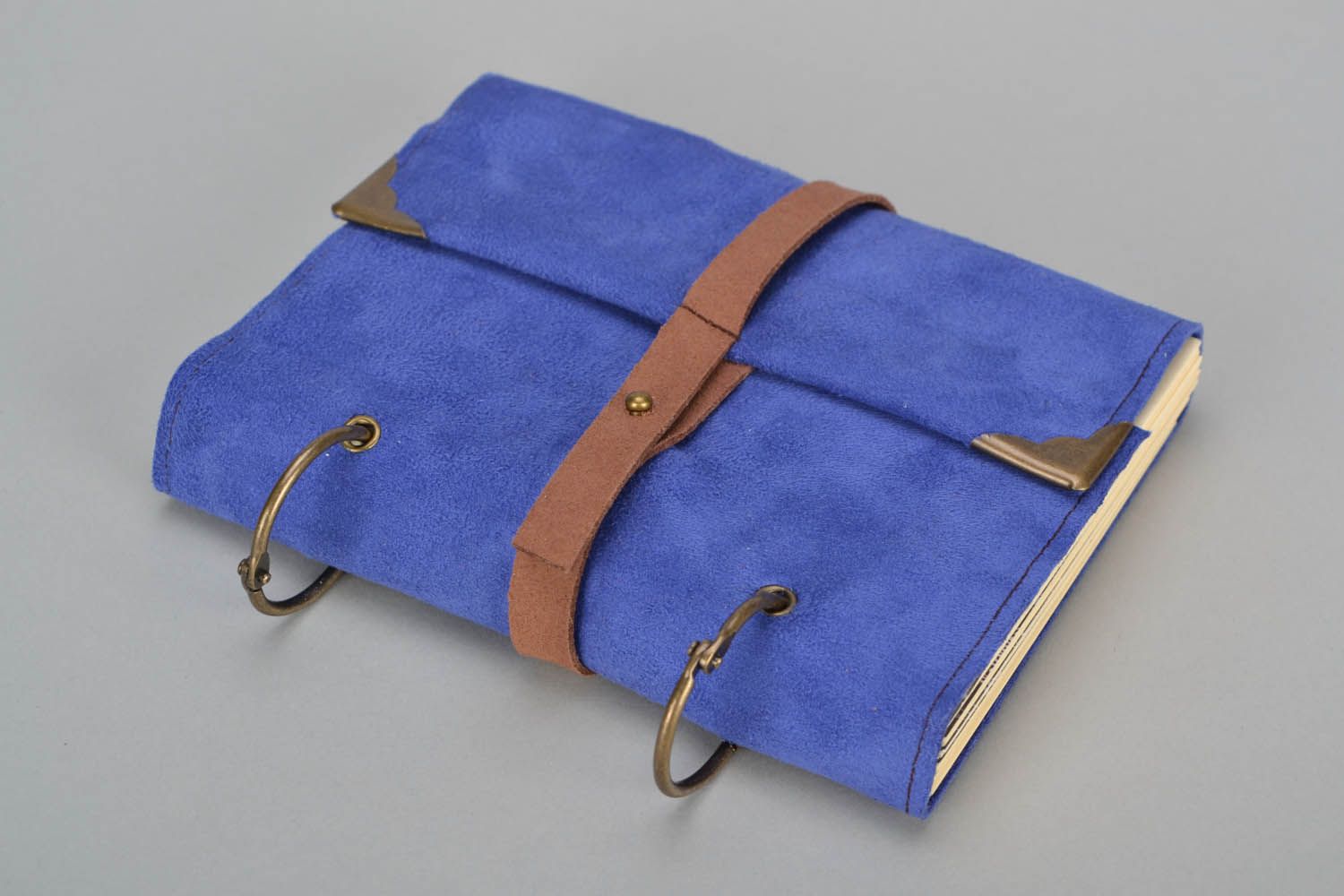 Blue notebook with clasp  photo 3