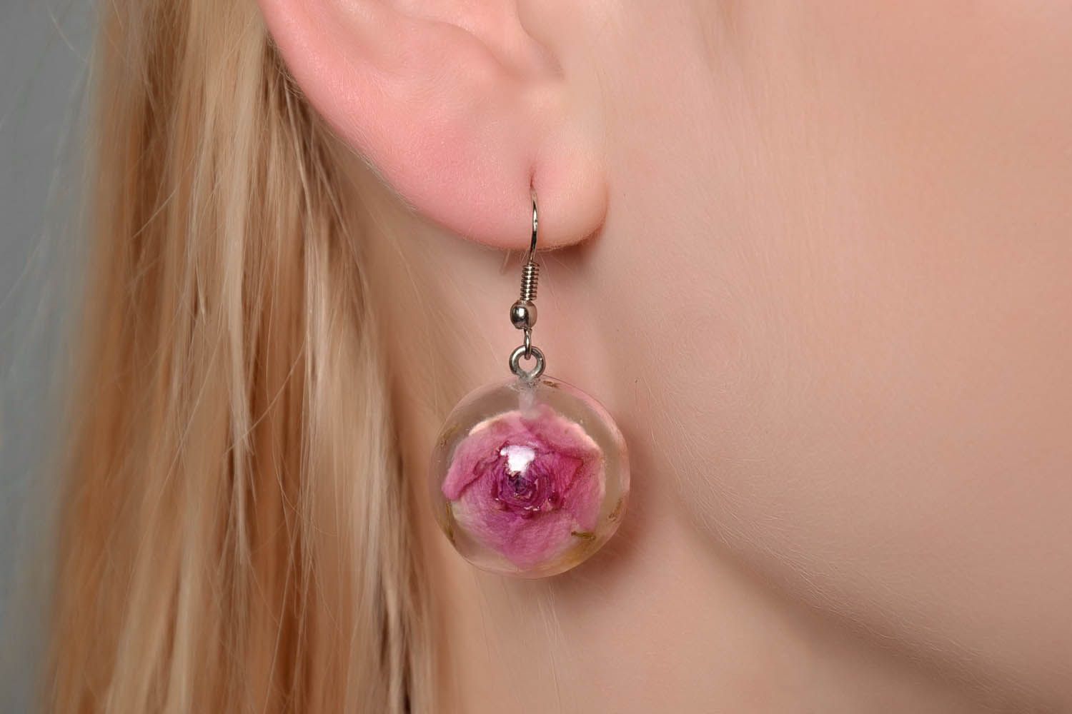 Earrings made of rose buds photo 4