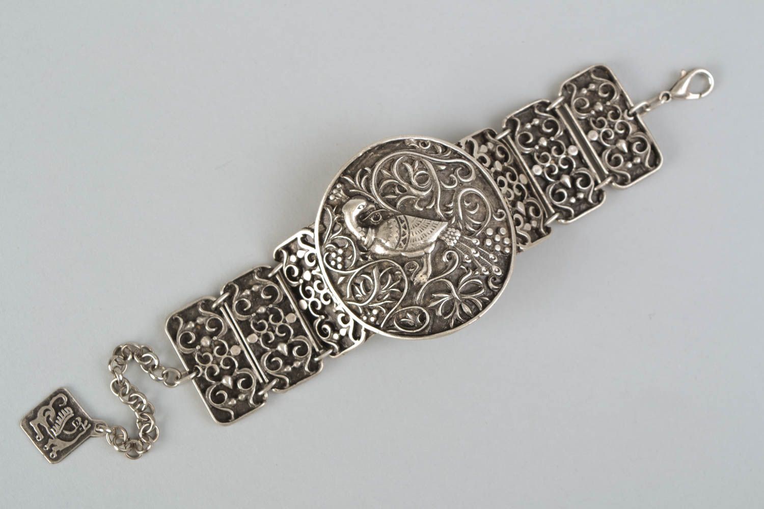 Bracelet en métal original style ethnique technique de coulage fait main Paon photo 4