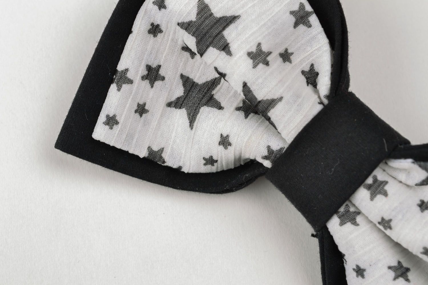 Bow tie with stars photo 4