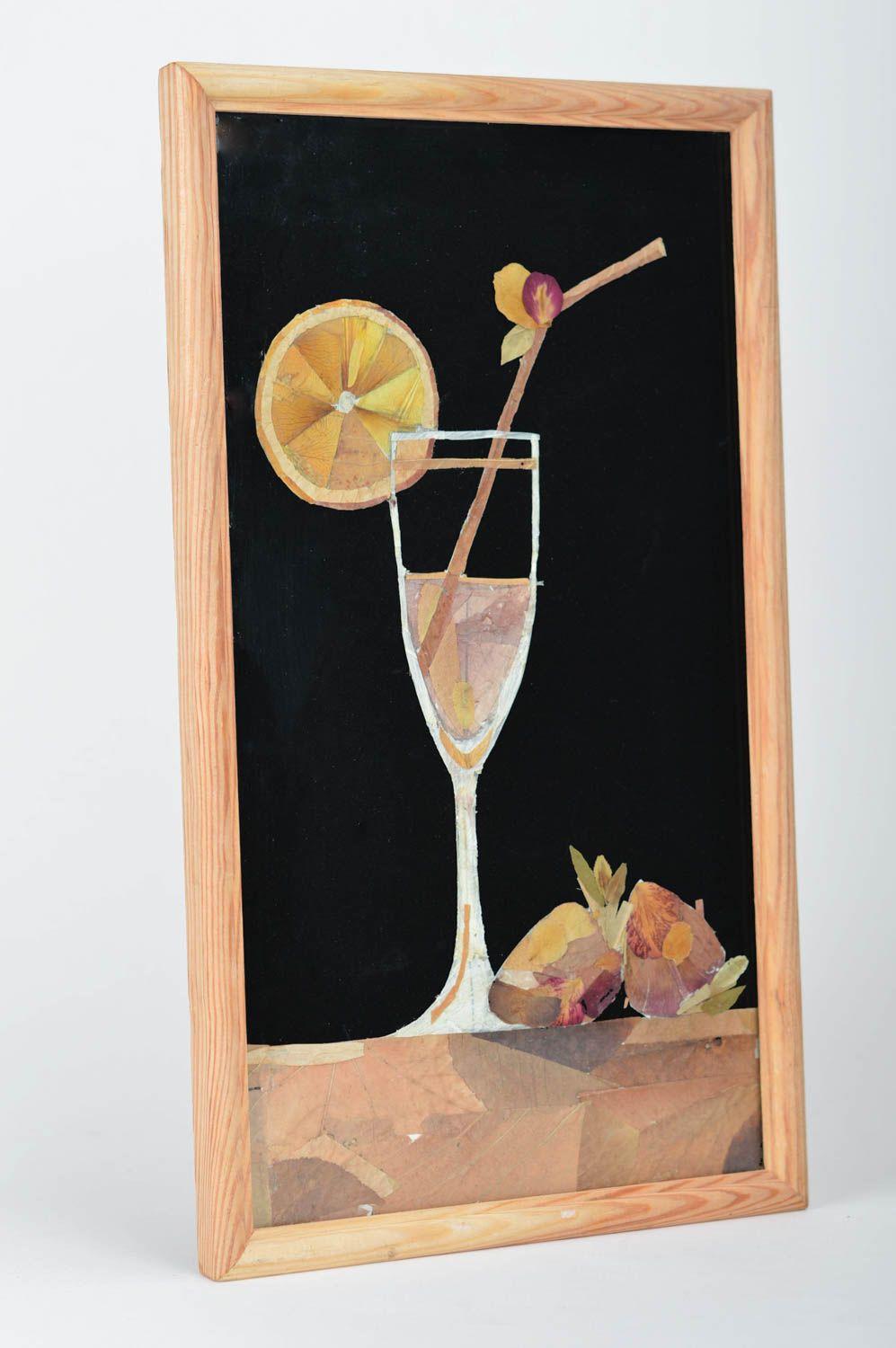 Картина из сухих листьев и лепестков роз на ткани ручной работы авторская Бокал  фото 1