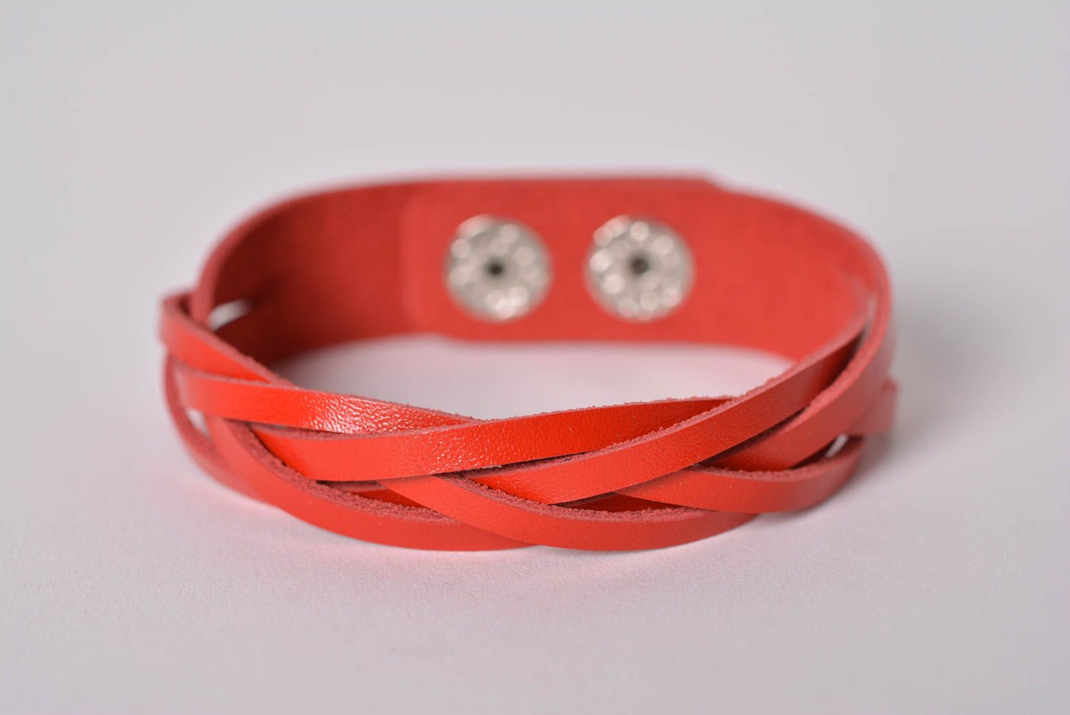 Bracelet cuir Bijou fait main rouge tressé original Accessoire design cadeau photo 1