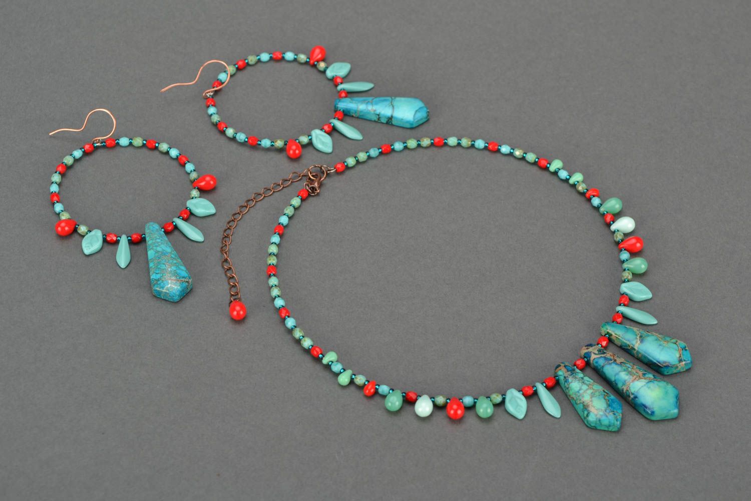 Handmade jewelry set made of glass beads and variscite necklace and earrings photo 2
