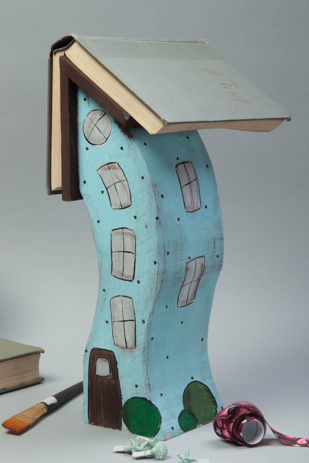Maisonnette en bois fait main Petite statuette bleu clair Déco intérieur photo 1