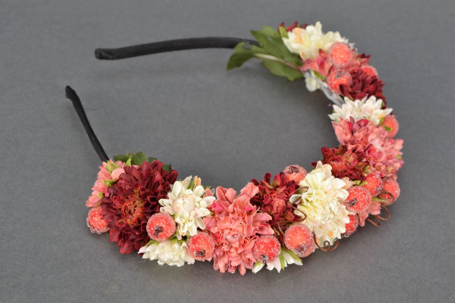 Beautiful floral headband with berries photo 1