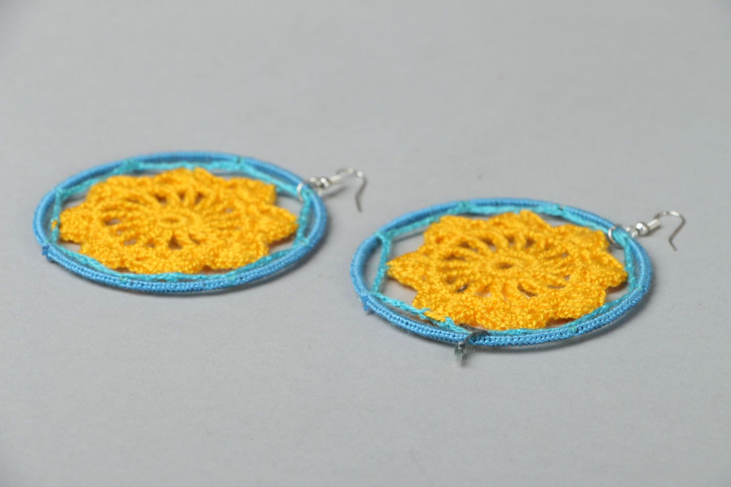 Lacy crochet earrings Yellow and blue photo 2