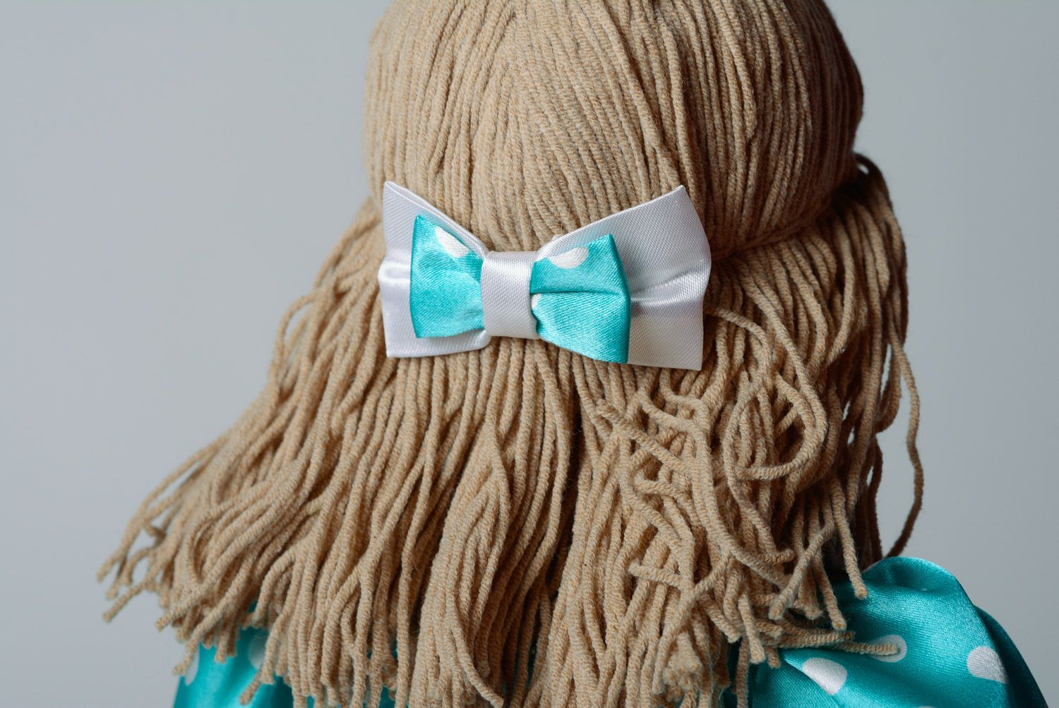 Ручная марионетка кукла ручной работы трикотажная в платье в горошек фото 5