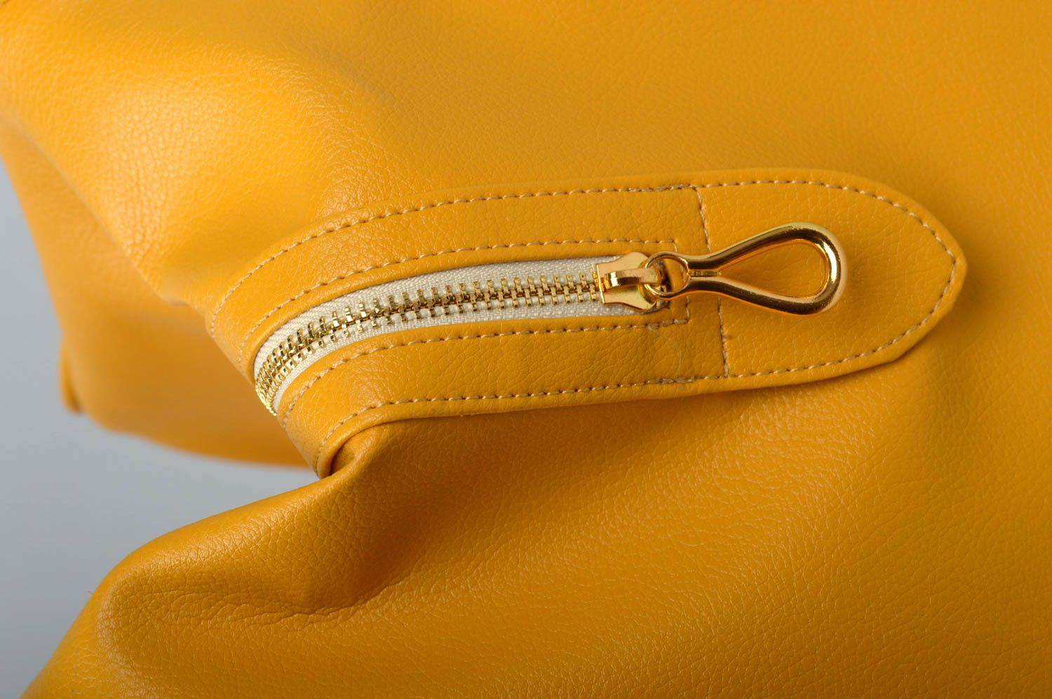 Bolso hecho a mano amarillo de moda accesorio de mujer regalo original foto 3