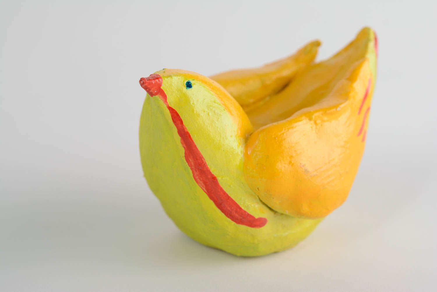 Petite figurine oiseau jaune en argile peinte de couleurs acryliques faite main photo 1