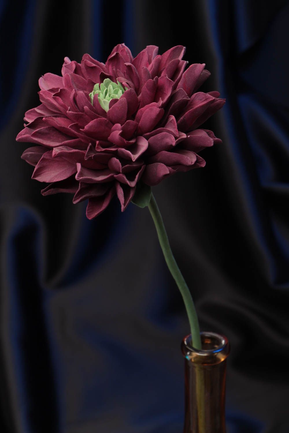 Flor decorativa artesanal crisantemo en tallo largo foto 1