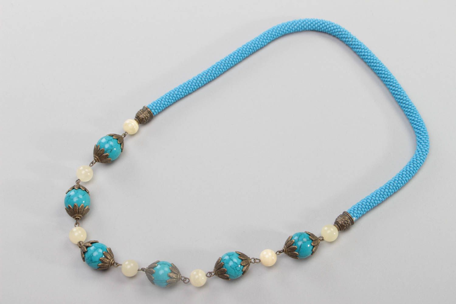 Collier en perles de rocaille turquoise onyx long bleu fait main original photo 2