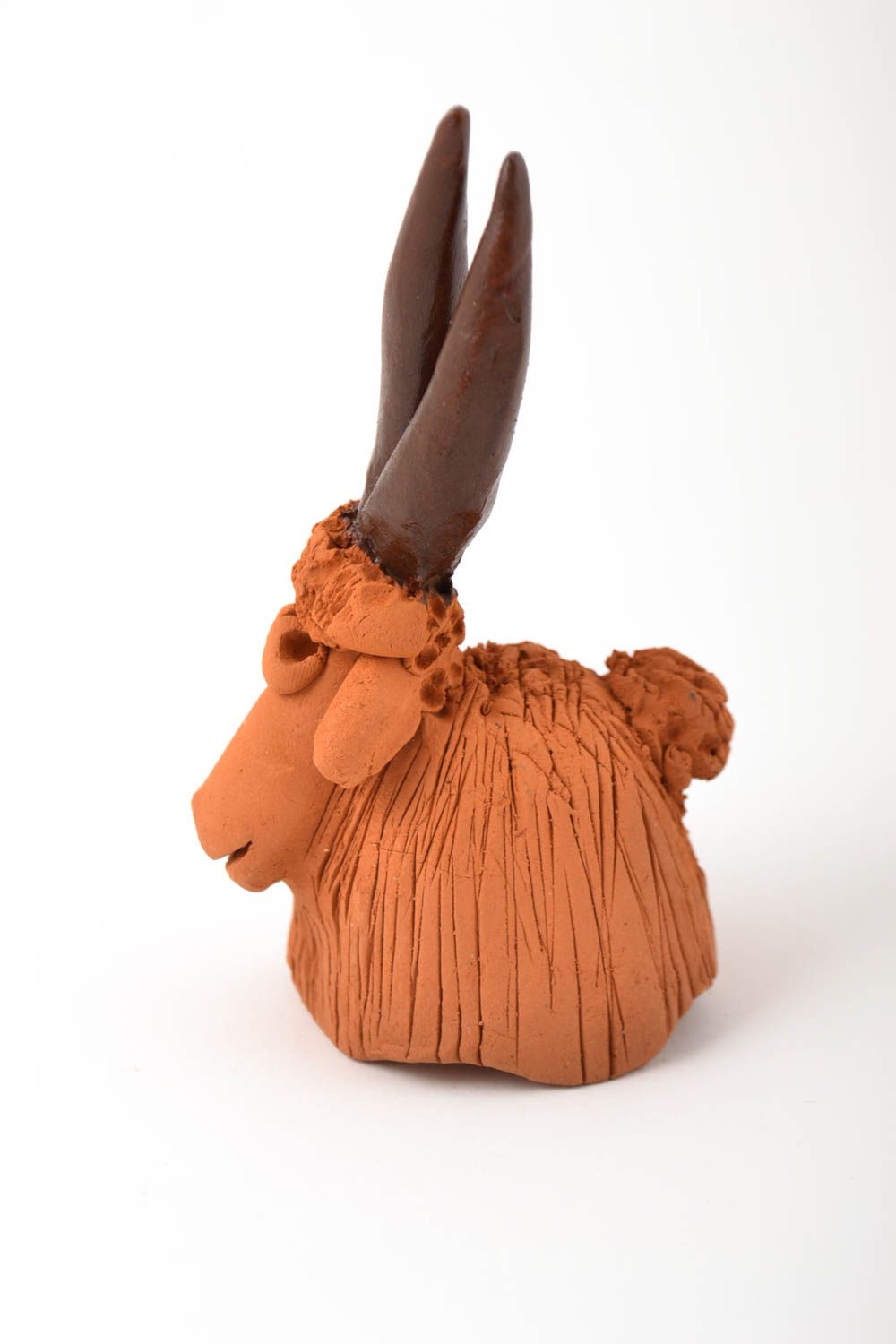 Игрушка из глины ручной работы фигурка животного статуэтка для декора козлик фото 2
