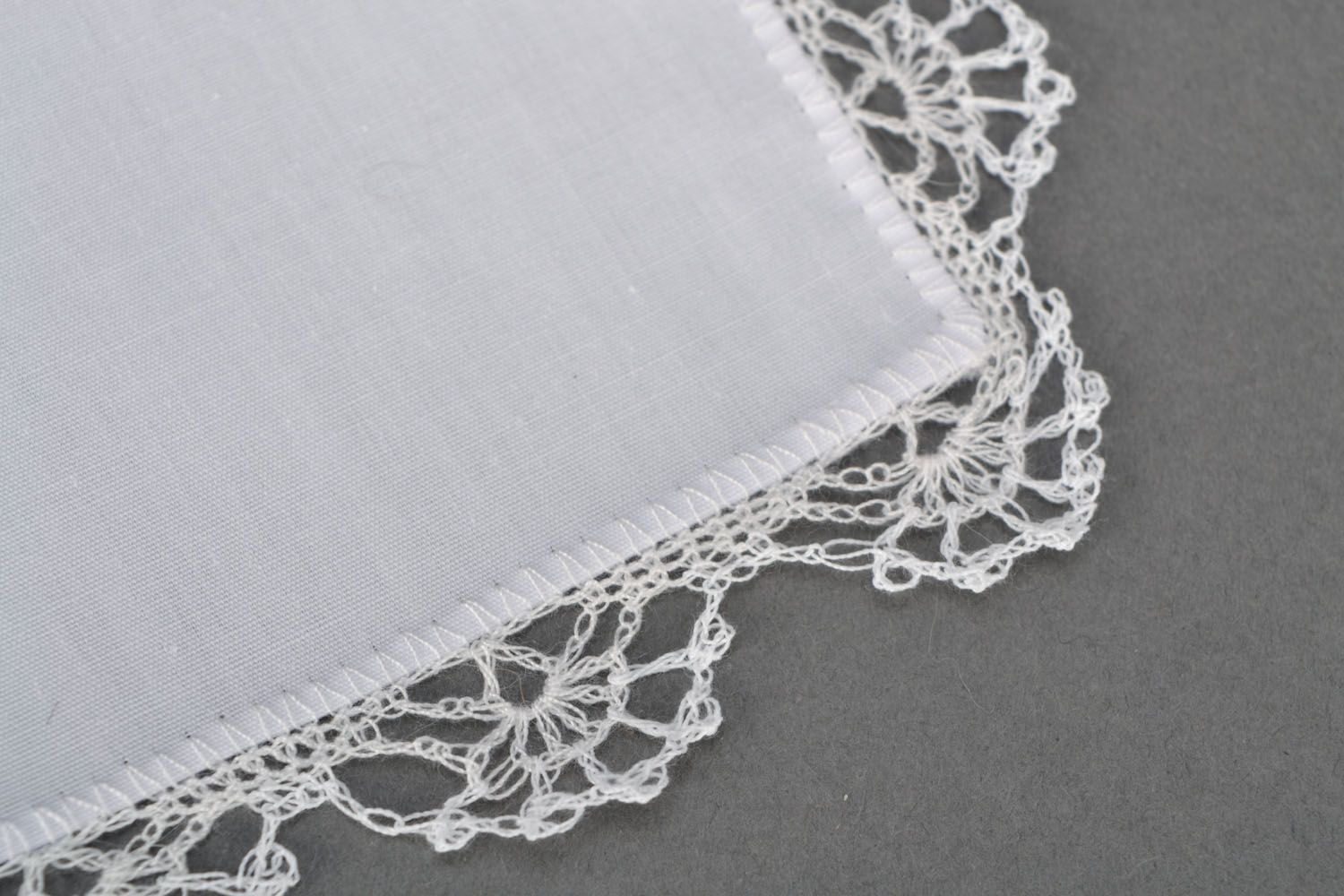 White handmade handkerchief photo 3