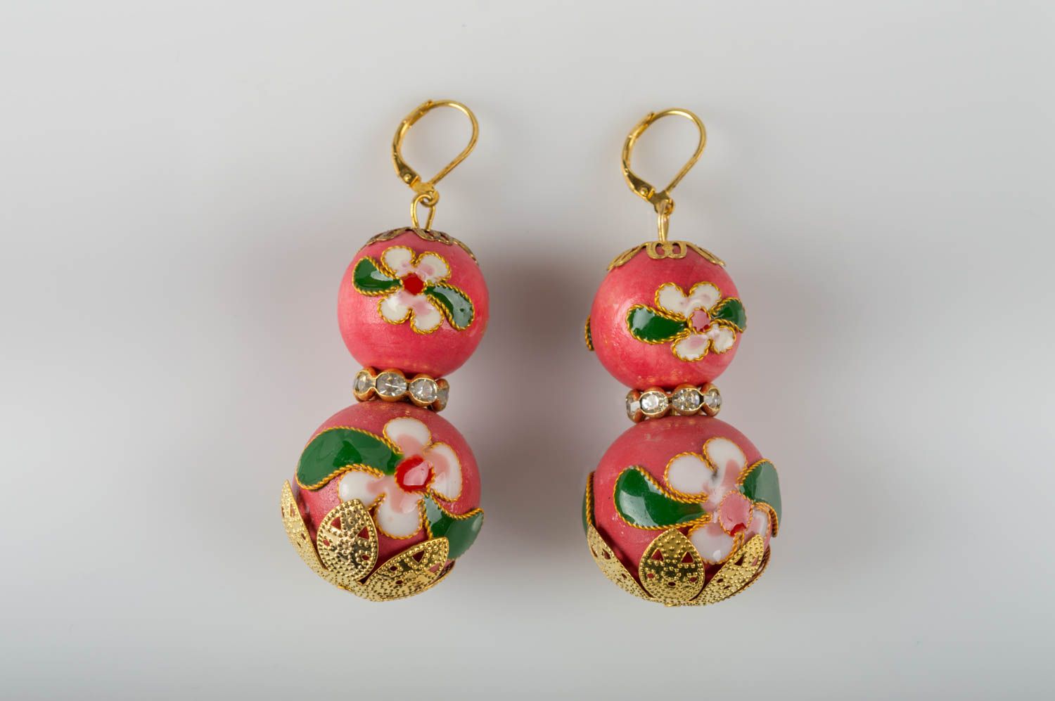 Boucles d'oreilles pendantes fait main Bijou mode rose en bois Cadeau pour femme photo 2