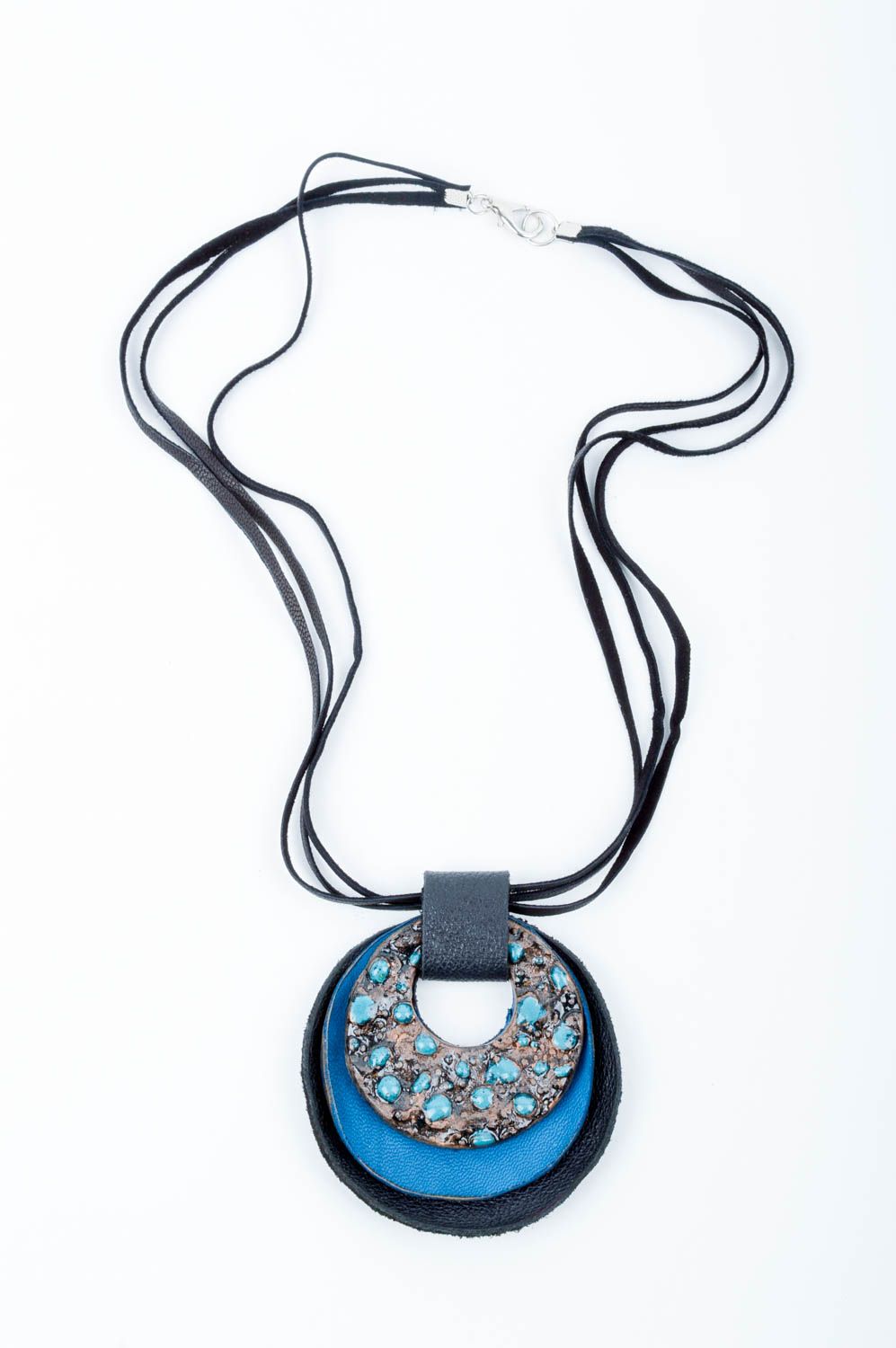 Массивное ожерелье ручной работы аксессуар из кожи керамическое украшение фото 1