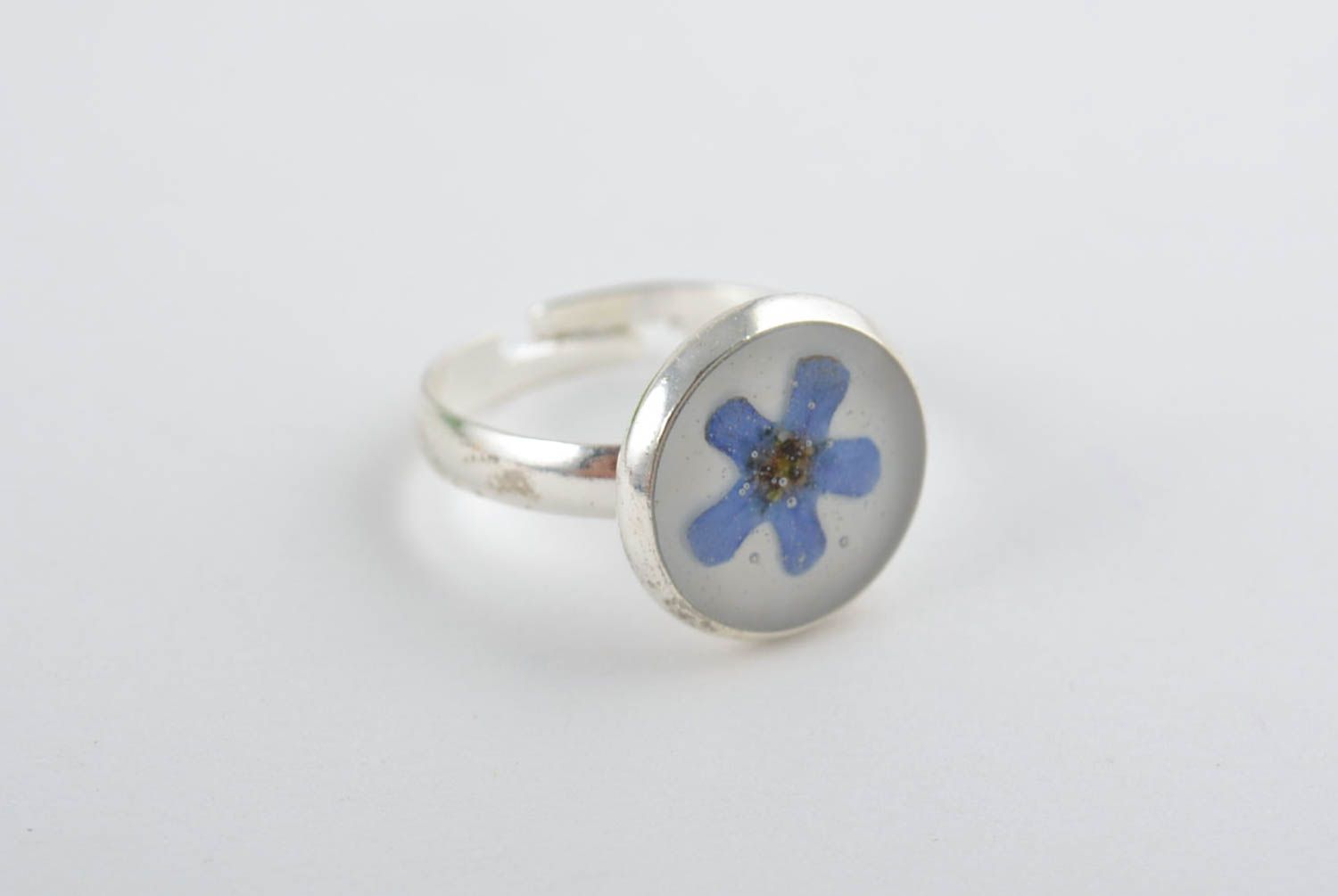 Handmade tender neat metal jewelry ring with blue flower in epoxy resin photo 2